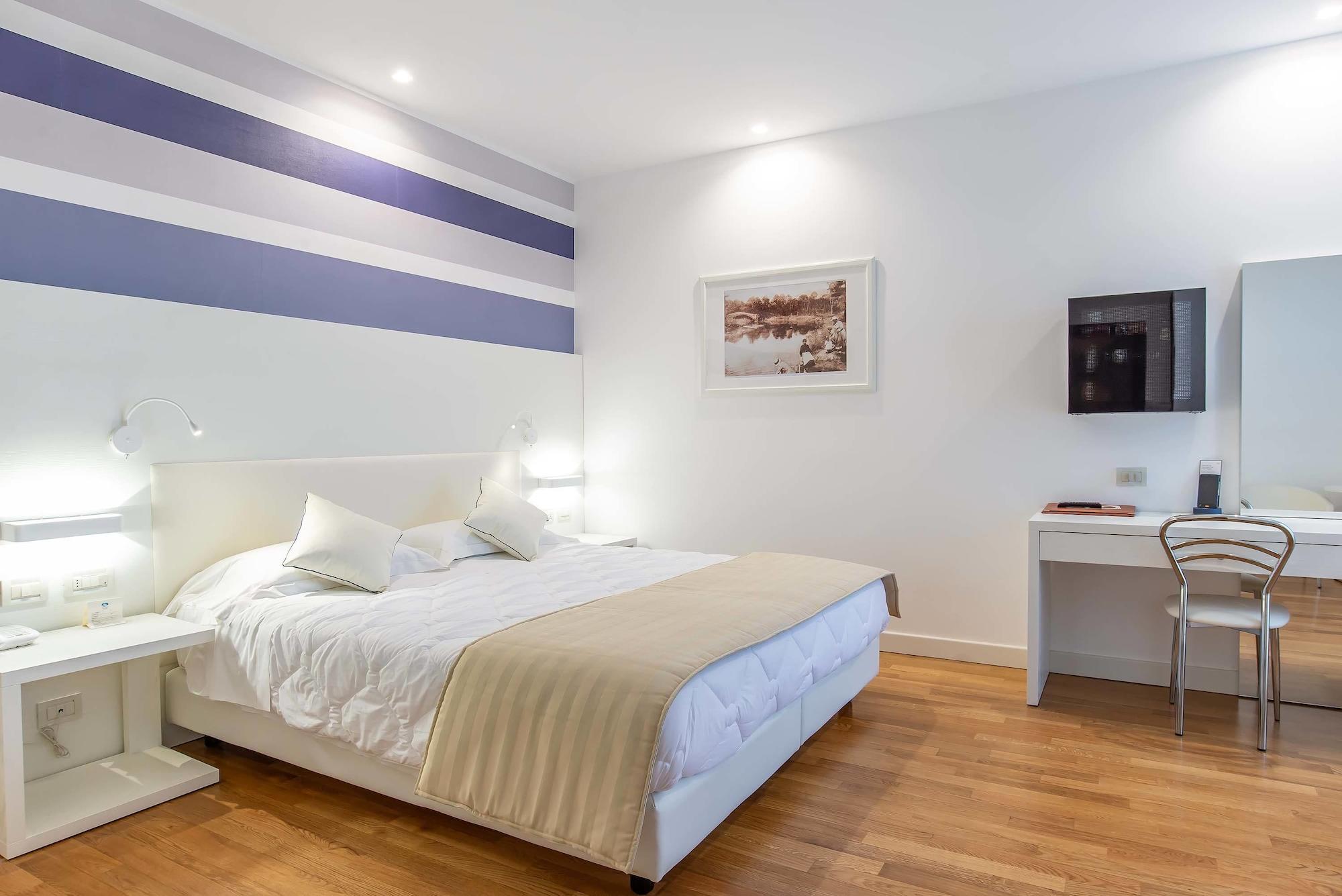 מרינה די פיאטרסנטה Versilia Palace Hotel מראה חיצוני תמונה