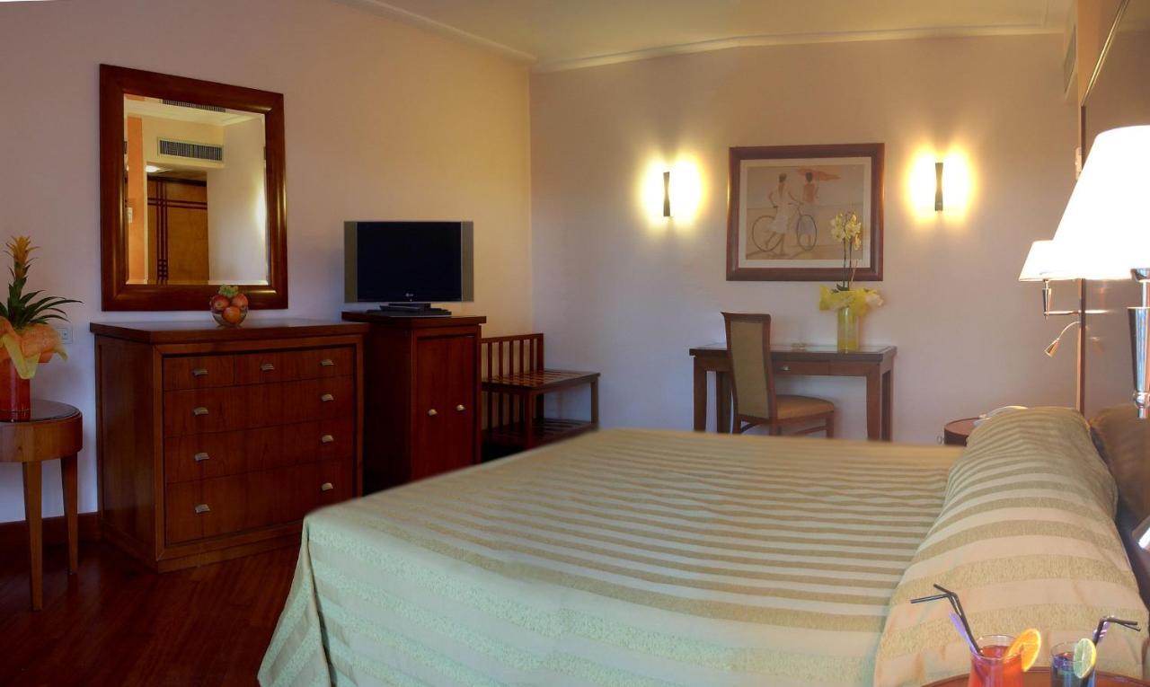 מרינה די פיאטרסנטה Versilia Palace Hotel מראה חיצוני תמונה
