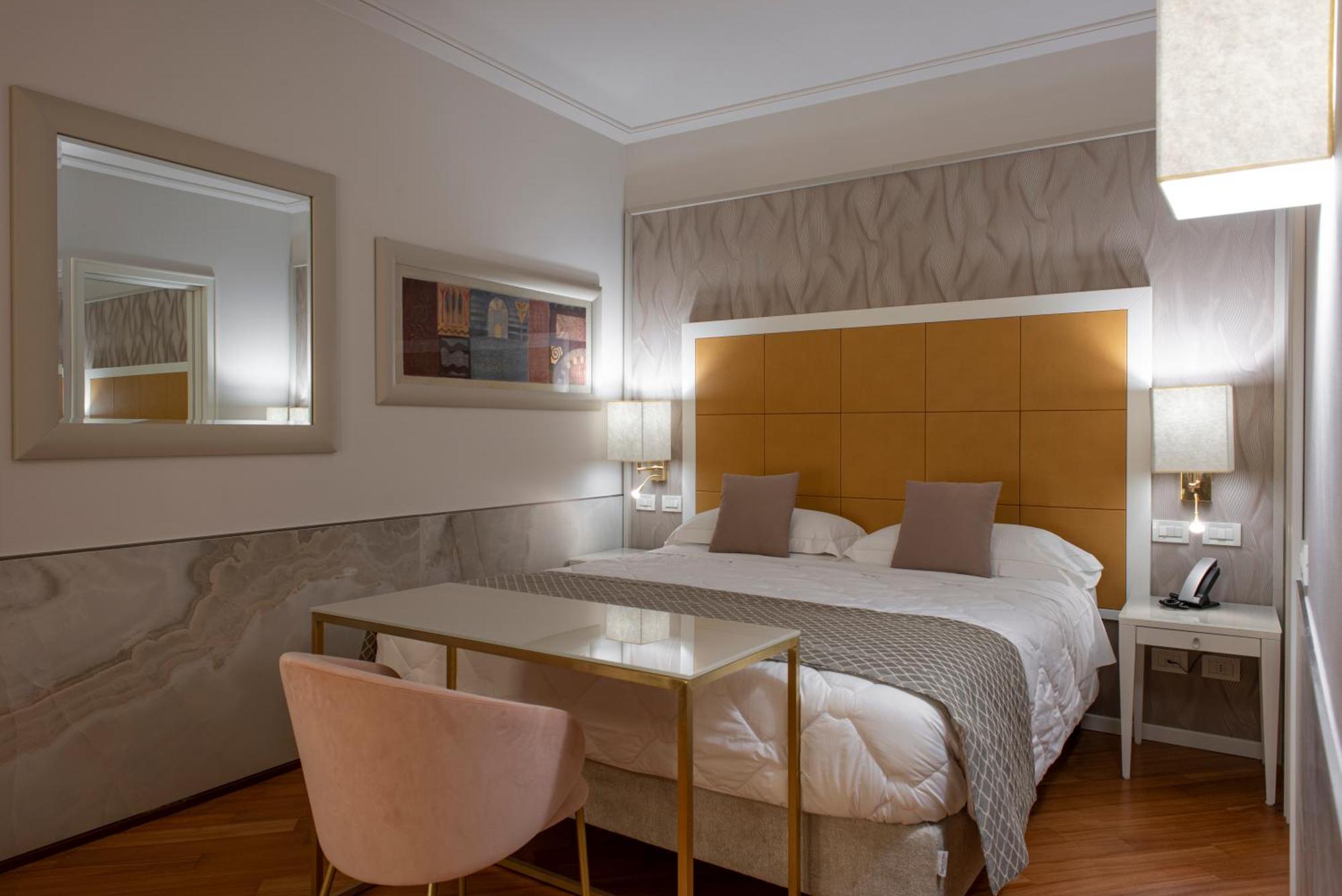 מרינה די פיאטרסנטה Versilia Palace Hotel מראה חיצוני תמונה